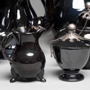 13 various Namur black-glazed pottery wares, 18th C. — 照片 7