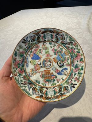 14 Chinese Canton famille rose 'Wu Shuang Pu-style' cups and saucers, 19th C. — photo 4