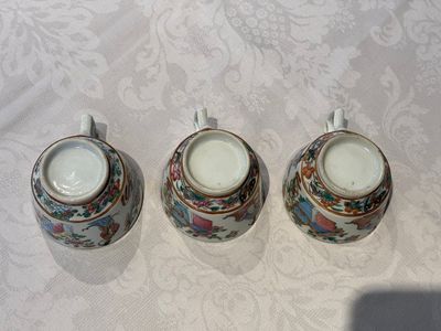 14 Chinese Canton famille rose 'Wu Shuang Pu-style' cups and saucers, 19th C. — photo 58