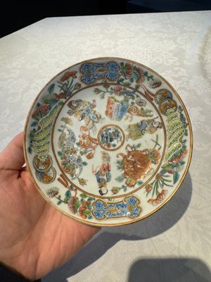 14 Chinese Canton famille rose 'Wu Shuang Pu-style' cups and saucers, 19th C. — photo 6