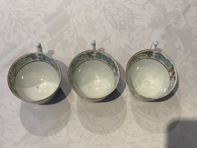 14 Chinese Canton famille rose 'Wu Shuang Pu-style' cups and saucers, 19th C. — photo 63