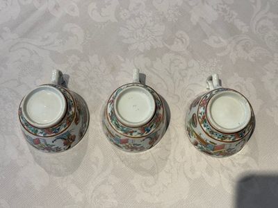 14 Chinese Canton famille rose 'Wu Shuang Pu-style' cups and saucers, 19th C. — photo 64