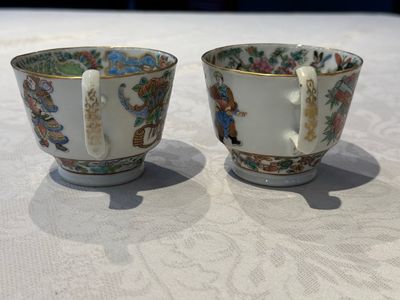 14 Chinese Canton famille rose 'Wu Shuang Pu-style' cups and saucers, 19th C. — photo 66