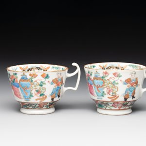 14 Chinese Canton famille rose 'Wu Shuang Pu-style' cups and saucers, 19th C. — photo 15