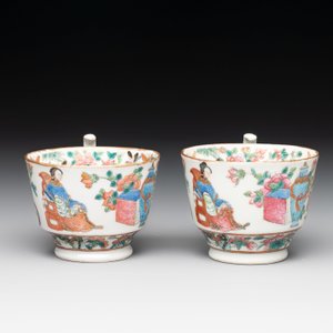 14 Chinese Canton famille rose 'Wu Shuang Pu-style' cups and saucers, 19th C. — photo 16