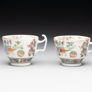 14 Chinese Canton famille rose 'Wu Shuang Pu-style' cups and saucers, 19th C. — photo 7