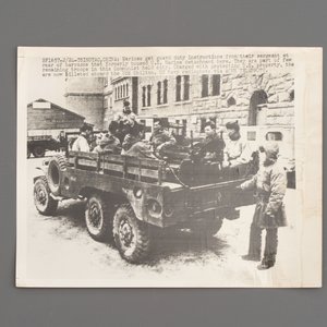 14 photographs of Shanghai and its people by an American correspondent, dated 1949 — 照片 26