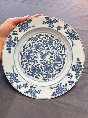 15 Chinese blue and white plates with floral and 'shou 壽' design, Yongzheng mark, 18th C. — 照片 3