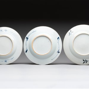 15 Chinese blue and white plates with floral and 'shou 壽' design, Yongzheng mark, 18th C. — 照片 9