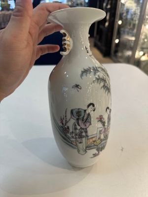 15 Chinese famille rose, qianjiang cai and monochrome wares, 19/20th C. — photo 27