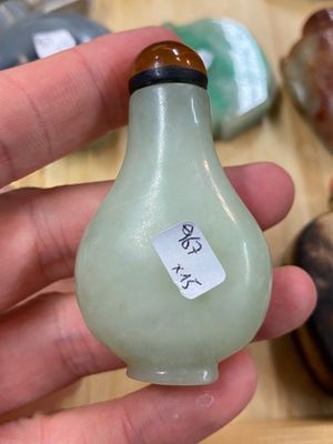15 Chinese snuifflessen in hardsteen, glas en walnoot, 19/20e eeuw — foto 12