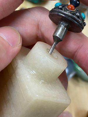 15 Chinese snuifflessen in hardsteen, glas en walnoot, 19/20e eeuw — foto 24