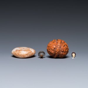 15 Chinese snuifflessen in hardsteen, glas en walnoot, 19/20e eeuw — foto 13