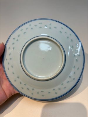 16 Chinese blue and white cups and 24 saucers, various marks, Kangxi and later — photo 14