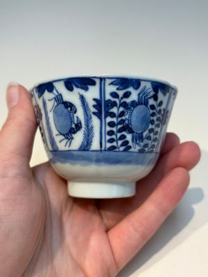 16 Chinese blue and white cups and 24 saucers, various marks, Kangxi and later — photo 74