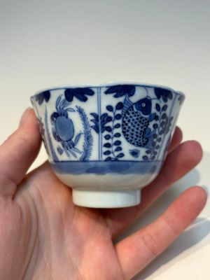 16 Chinese blue and white cups and 24 saucers, various marks, Kangxi and later — photo 94