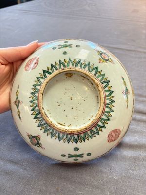 17 Chinese famille rose, Imari-style and European-decorated plates and saucers, Kangxi/Qianlong — 照片 26