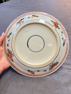 17 Chinese famille rose, Imari-style and European-decorated plates and saucers, Kangxi/Qianlong — 照片 4