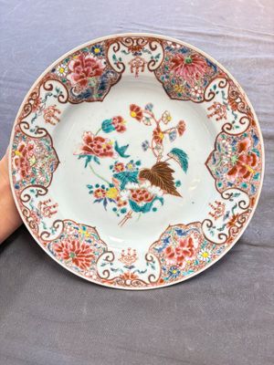 17 Chinese famille rose, Imari-style and European-decorated plates and saucers, Kangxi/Qianlong — 照片 5