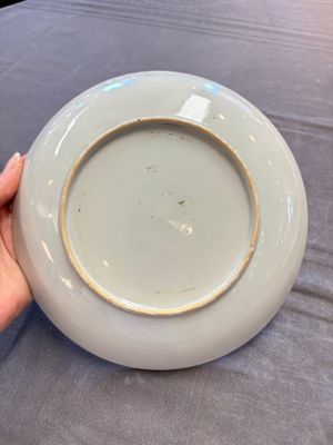 17 Chinese famille rose, Imari-style and European-decorated plates and saucers, Kangxi/Qianlong — 照片 10