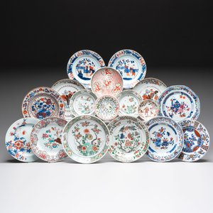 17 Chinese famille rose, Imari-style and European-decorated plates and saucers, Kangxi/Qianlong — 照片 1