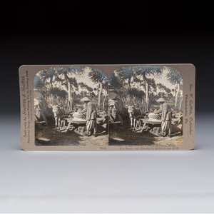 17 stereoview cards with views of China, depicting street scenes, architecture and daily life, 19/20th C. — foto 29