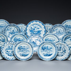 18 assiettes en porcelaine de Chine en bleu et blanc, Kangxi/Qianlong — photo 1