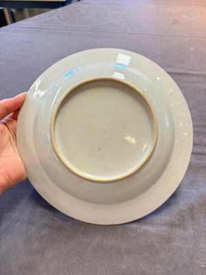 18 Chinese blue and white plates and saucers with floral design, 18th C. — 照片 16