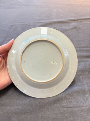 18 Chinese blue and white plates and saucers with floral design, 18th C. — 照片 26