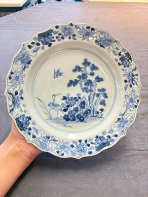 18 Chinese blue and white plates and saucers with floral design, 18th C. — 照片 9