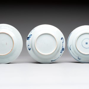 18 Chinese blue and white plates and saucers with floral design, 18th C. — 照片 11
