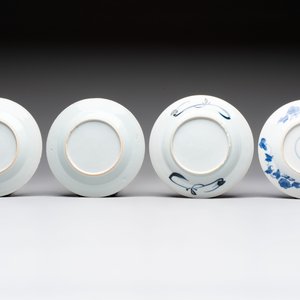 18 Chinese blue and white plates and saucers with floral design, 18th C. — 照片 13
