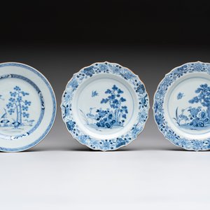 18 Chinese blue and white plates and saucers with floral design, 18th C. — 照片 4