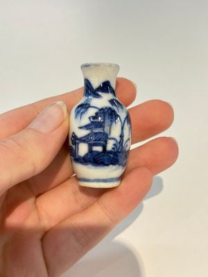 18 Chinese blue and white wares, Kangxi and later — photo 25