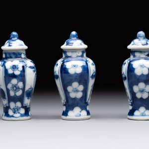 18 Chinese blue and white wares, Kangxi and later — photo 19