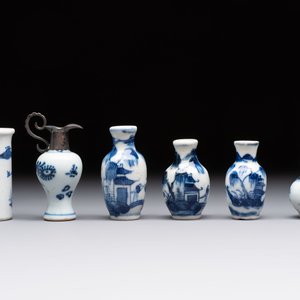 18 Chinese blue and white wares, Kangxi and later — photo 24