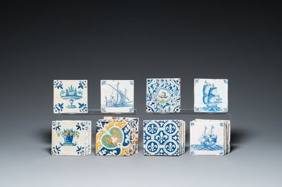 19 carreaux en faïence de Delft en bleu et blanc et polychrome, 16/17ème
