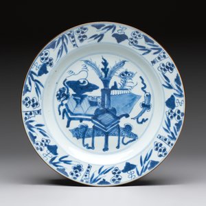 19 Chinese blue and white plates with antiquities, floral, and landscape design, Kangxi — foto 12