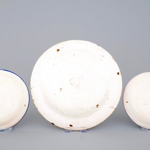 19th C. Spanish Talavera ceramics: five dishes and a bowl — photo 3