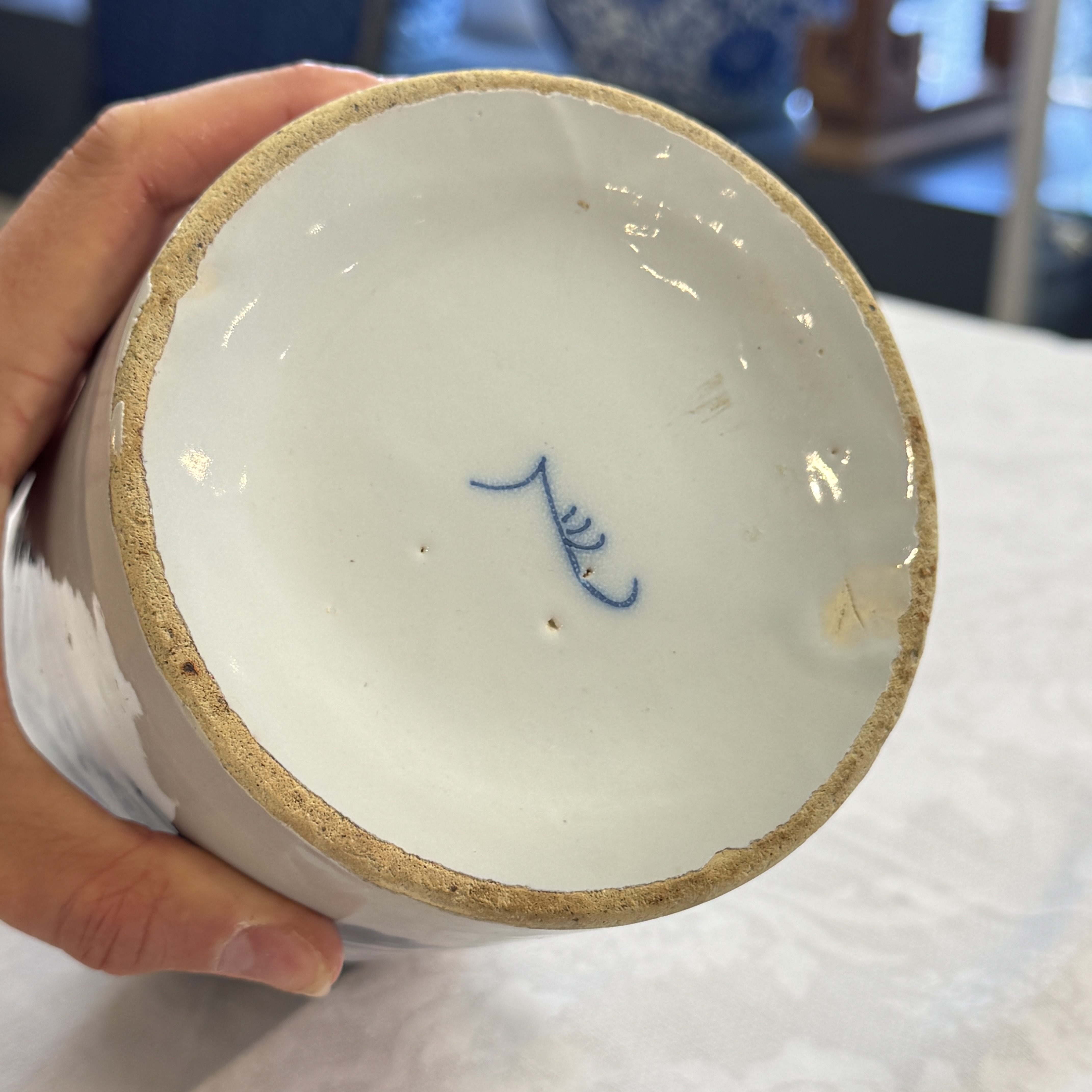 A pair of blue and white Dutch Delft albarelli-type apothecary jars — photo 11