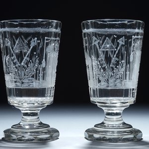 2 engraved masonic subject glasses, freemasonry, 20th C. — photo 1