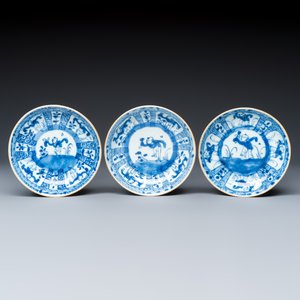 21 Chinese blue and white wares and an Imari-style teapot — photo 16