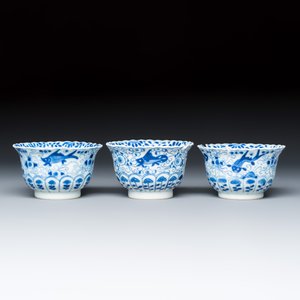 21 Chinese blue and white wares and an Imari-style teapot — photo 20