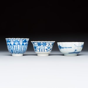 21 Chinese blue and white wares and an Imari-style teapot — photo 28