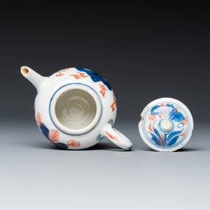 21 Chinese blue and white wares and an Imari-style teapot — photo 6