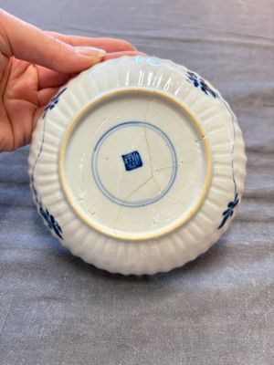 22 Chinese blue, white and famille rose wares, Kangxi and Qianlong — 照片 30
