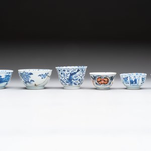 22 Chinese blue, white and famille rose wares, Kangxi and Qianlong — 照片 16