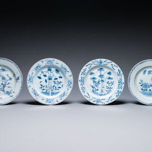 23 assiettes en porcelaine de Chine en bleu et blanc et de style Imari, Kangxi/Qianlong — photo 8