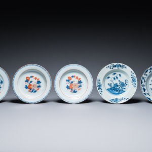 23 Chinese blauw-witte en Imari-stijl borden, Kangxi/Qianlong — foto 4