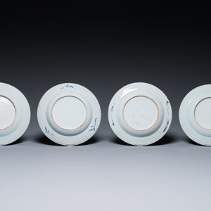 23 Chinese blauw-witte en Imari-stijl borden, Kangxi/Qianlong — foto 9